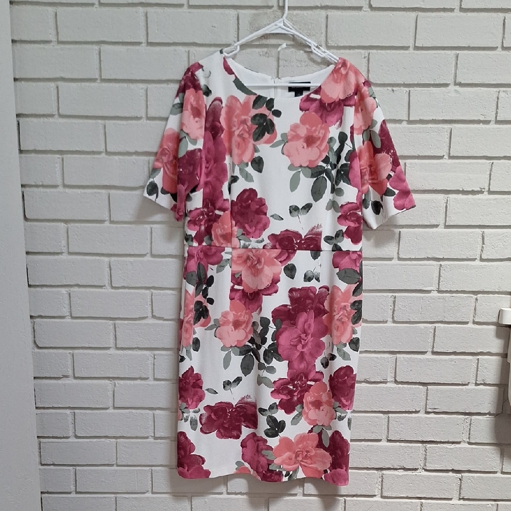 Liz Claiborne Red and Pink Floral Formal Midi Dress. Size 18